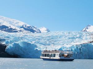 Portage Glacier Cruises Photo